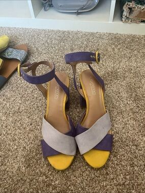 Suede feel Colorblock Ankle-Strap Heels